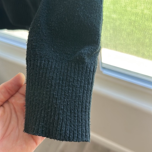 Banana republic black sweater XS - Picture 3 of 5